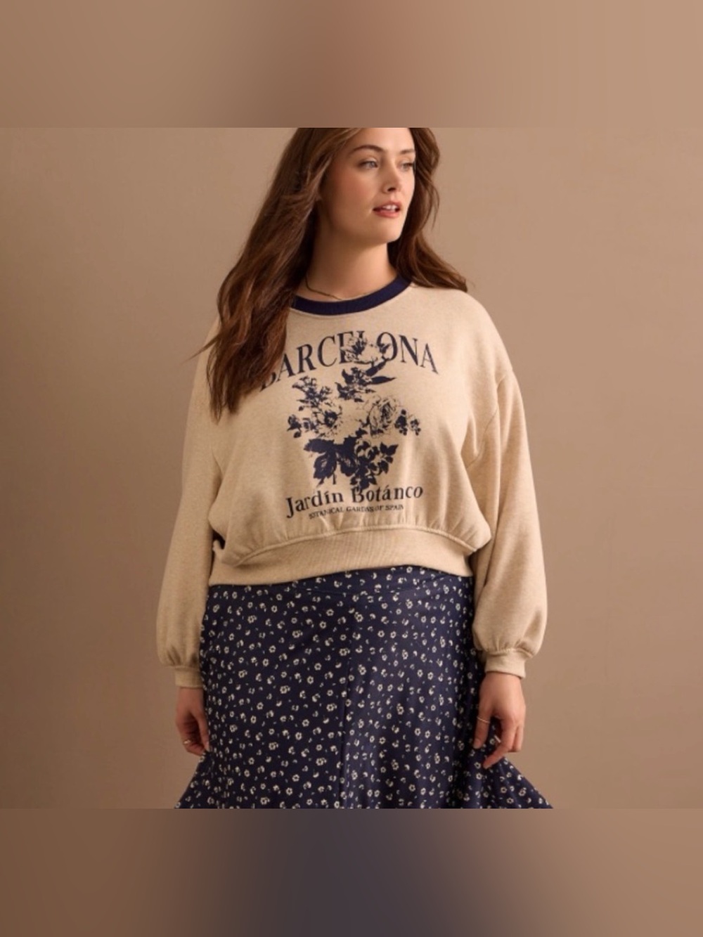 Altard State Barcelona Floral Cropped Sweatshirt Size Medium - C59-018